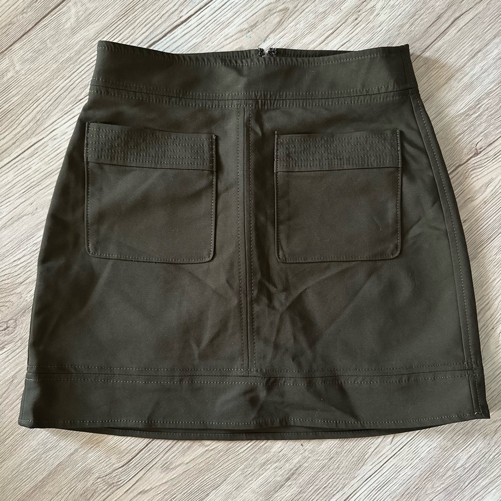 EXPRESS | Front Pockets Mini Skirt | NWOT